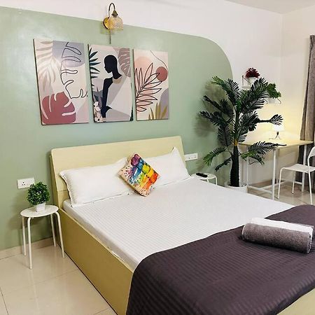 Sage : Private Studio Room In Koregaon Park Pune Esterno foto