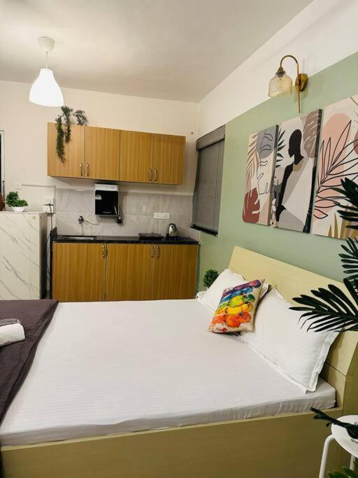 Sage : Private Studio Room In Koregaon Park Pune Esterno foto